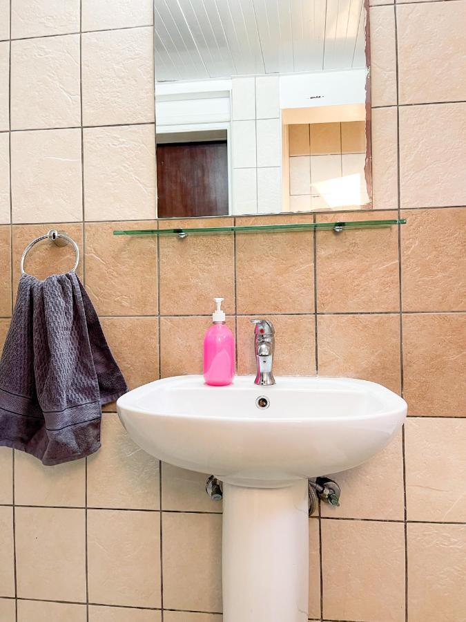 Nissus Urban Hostel Айя Напа Екстериор снимка