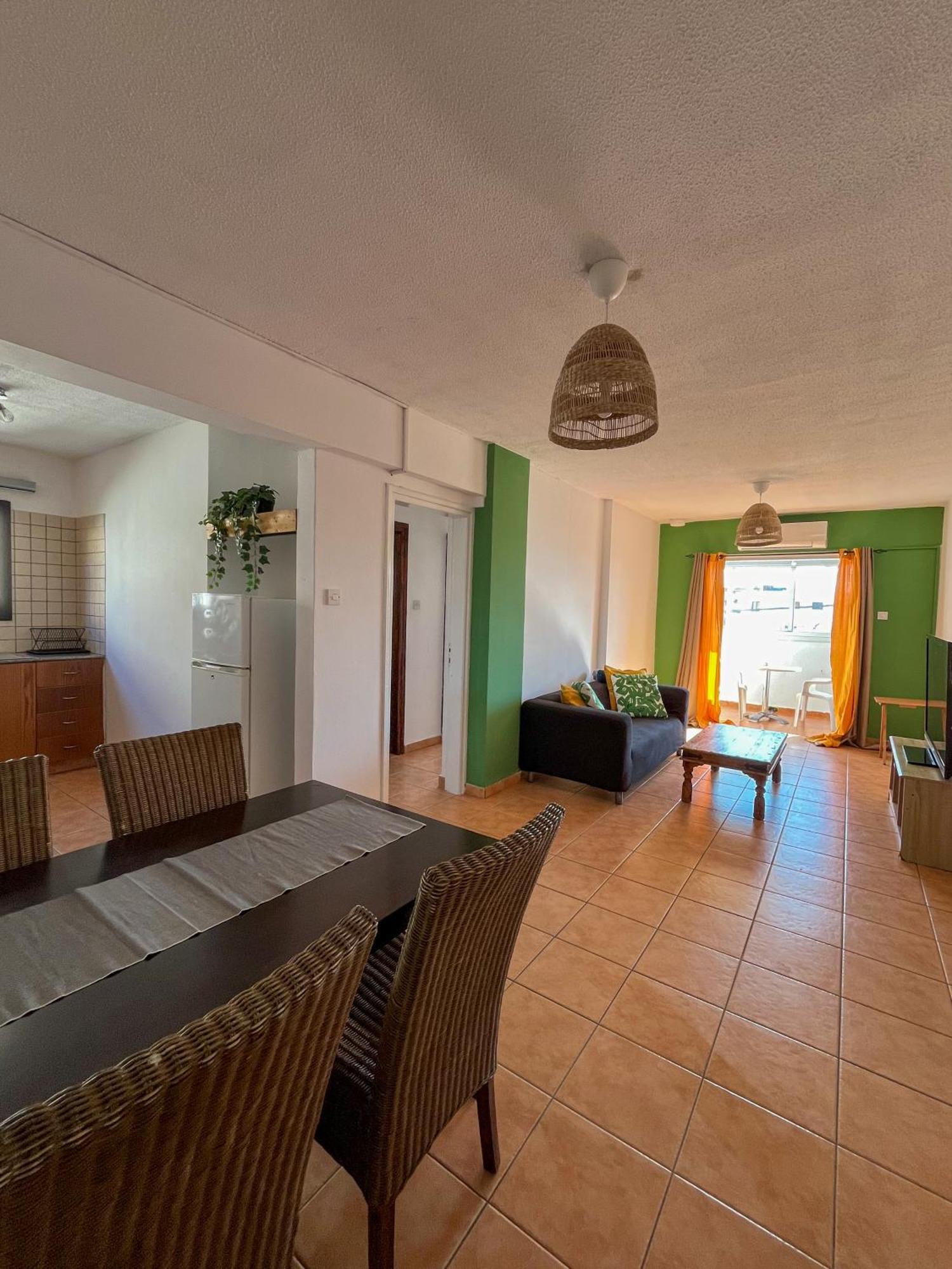 Nissus Urban Hostel Айя Напа Екстериор снимка