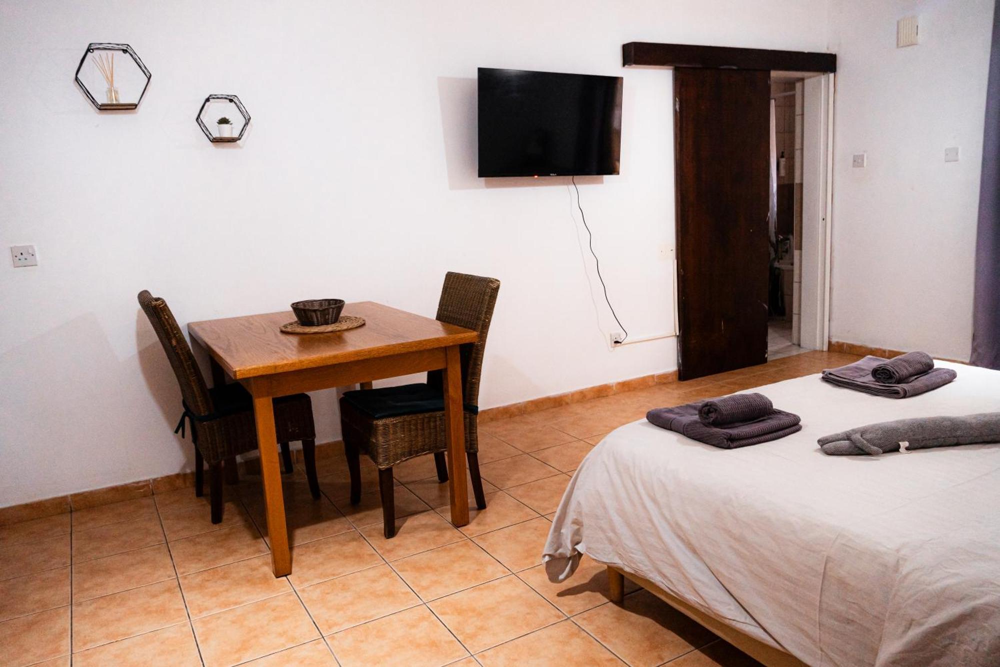 Nissus Urban Hostel Айя Напа Стая снимка