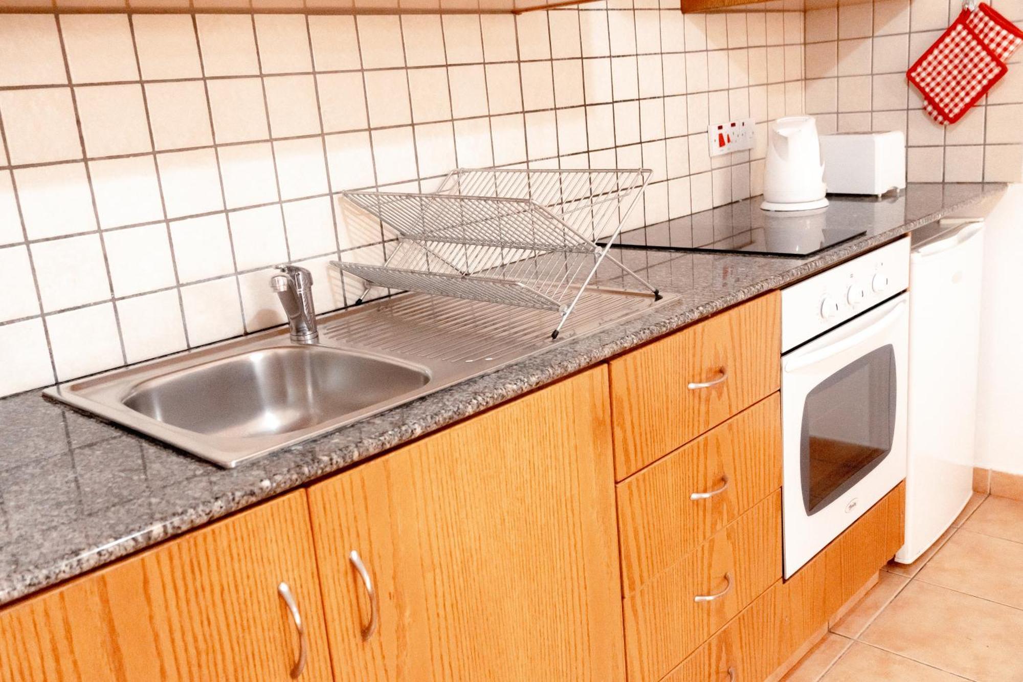 Nissus Urban Hostel Айя Напа Стая снимка