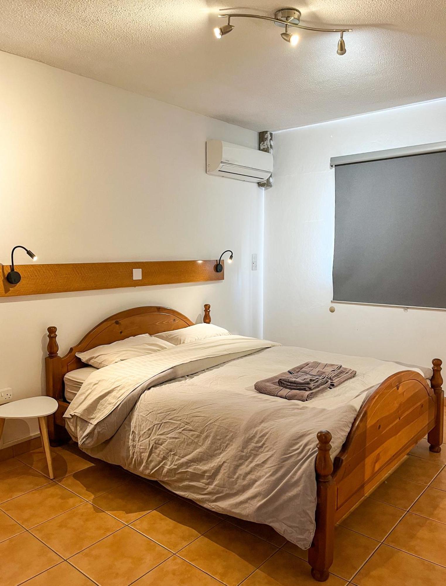 Nissus Urban Hostel Айя Напа Стая снимка